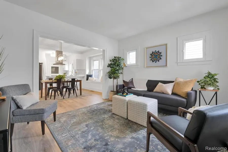 290 Pearson, Ferndale, MI  - Image #2