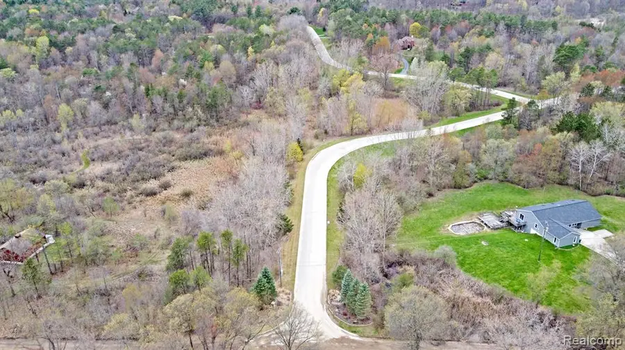 502 Bluebird, Ortonville, MI 48462 - #3