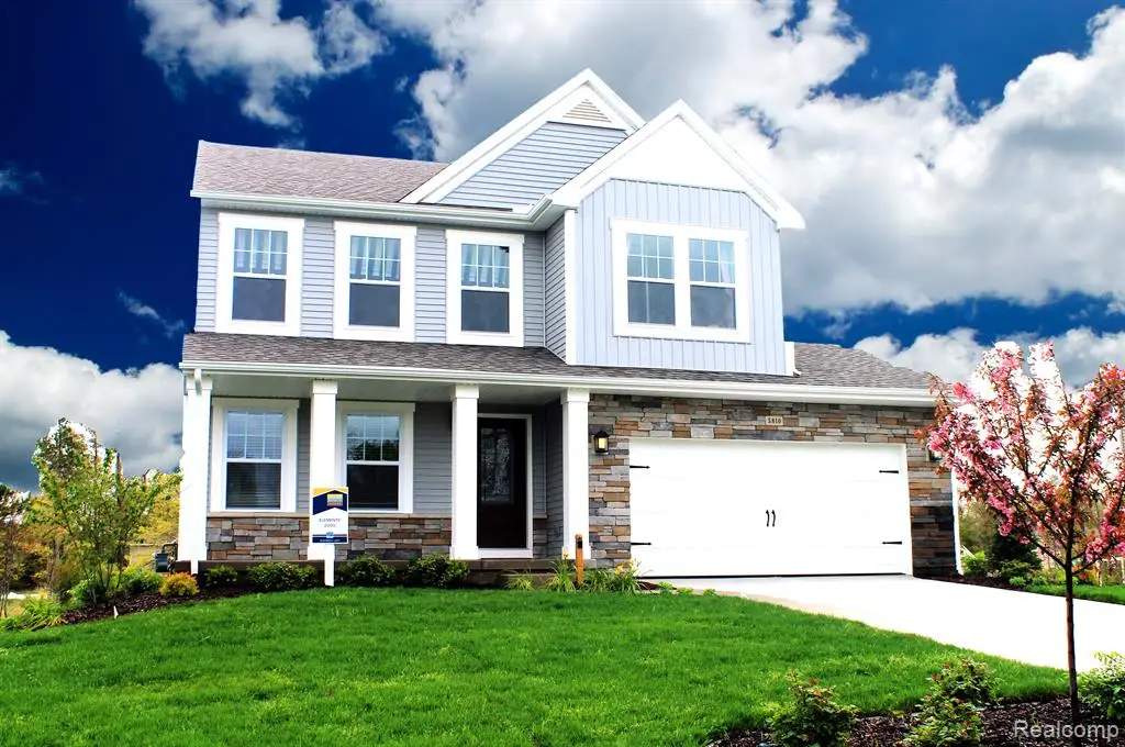 923 Village, Davison, MI 48423 - Image #1