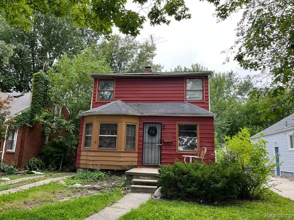 5951 Radnor, Detroit, MI 48224
