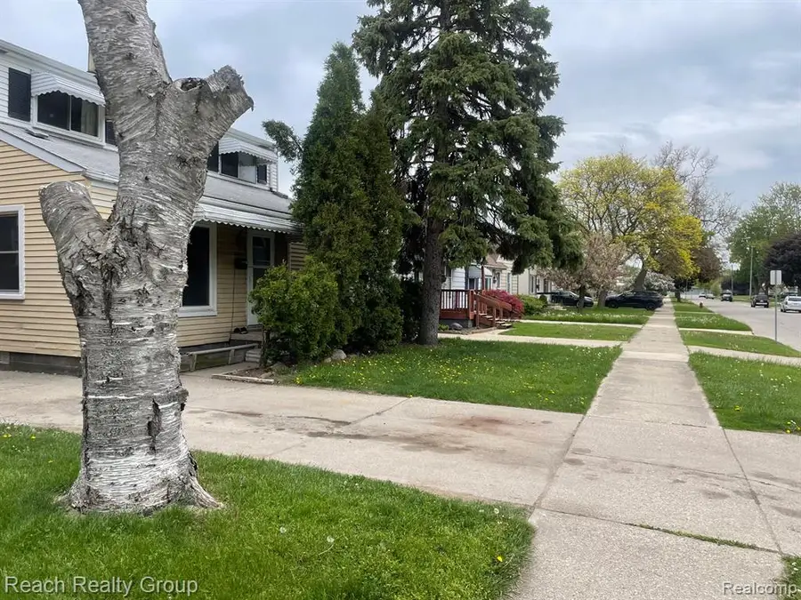 23324 Willard, Warren, MI  - #2