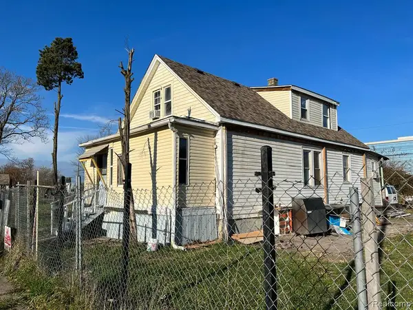 9050 Delmar, Detroit, MI 48211