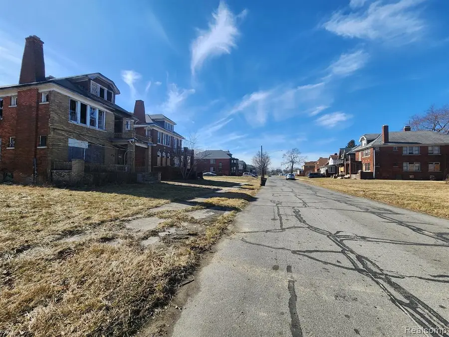 623 W Brentwood, Highland Park, MI  - Image #2