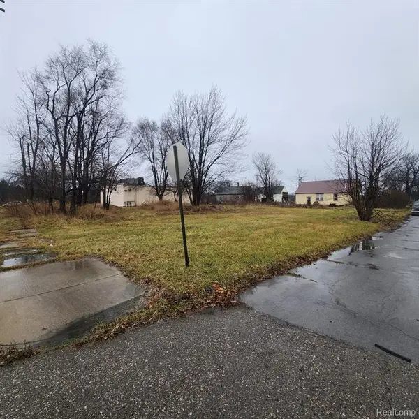 2193 Saint Joseph, Detroit, MI 48207