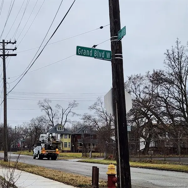 1809 W Grand, Detroit, MI 48208