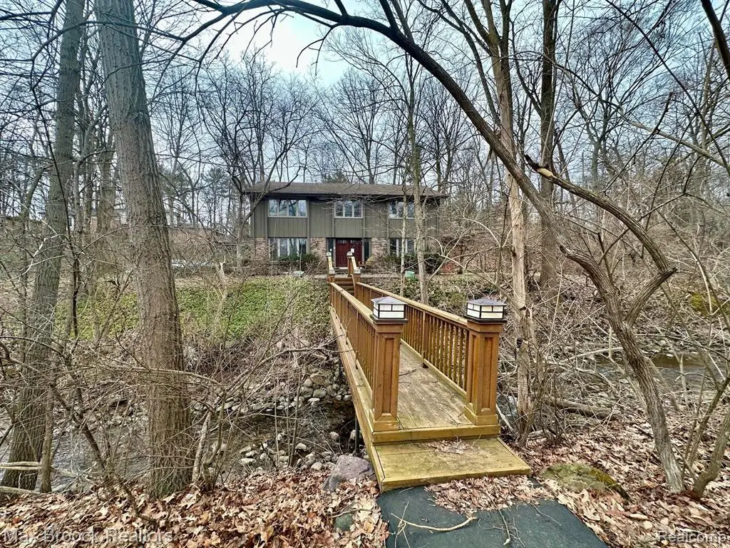 28405 Danvers, Farmington Hills, MI 48334 - #1