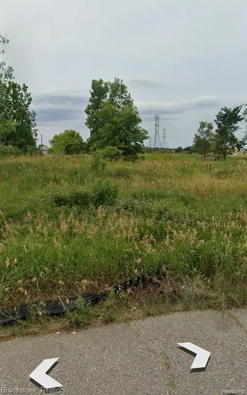 905 Nordic, White Lake, MI 48383