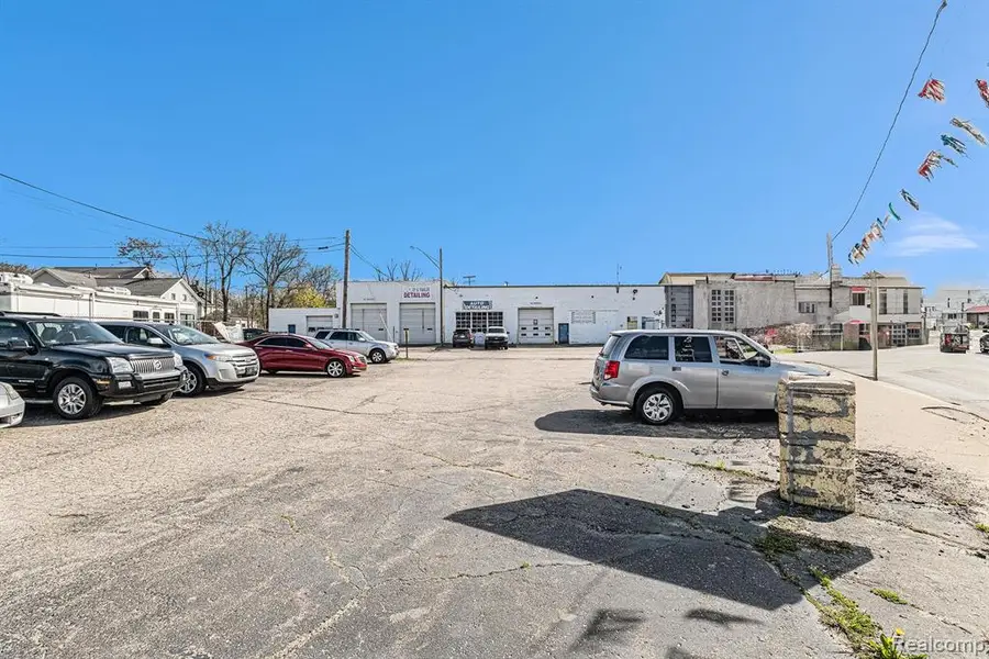 116 W Genesee, Lapeer, MI 48446 - Image #3