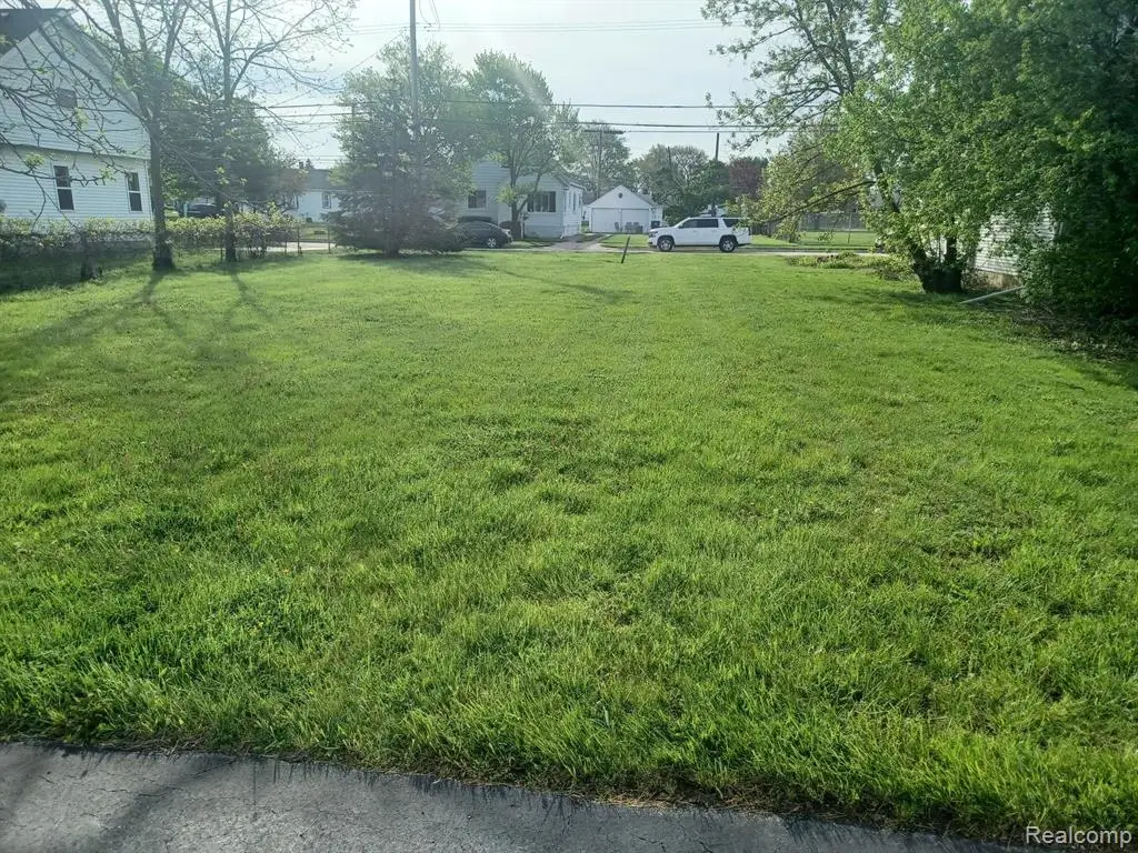 32338 Church, Rockwood, MI 48173 - #1