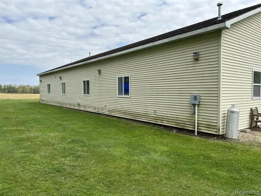 10069 Silver Lake, Linden, MI 48451 - #2