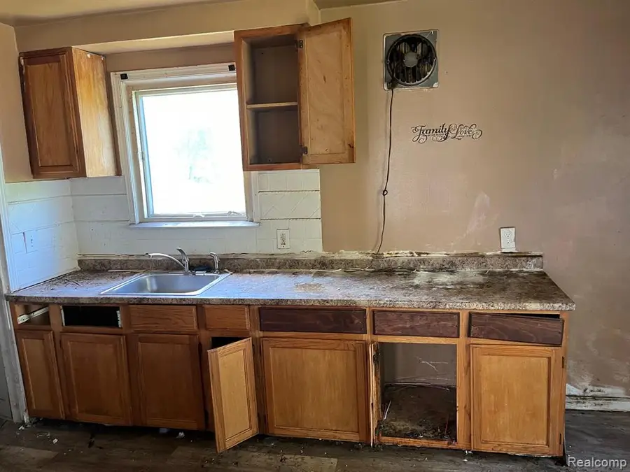 20202 Westphalia, Detroit, MI 48205 - #3