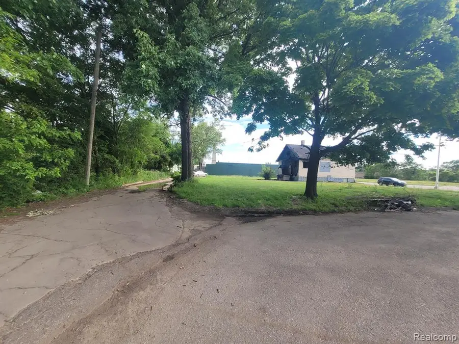 5585 Ridgewood, Detroit, MI 48204 - #2