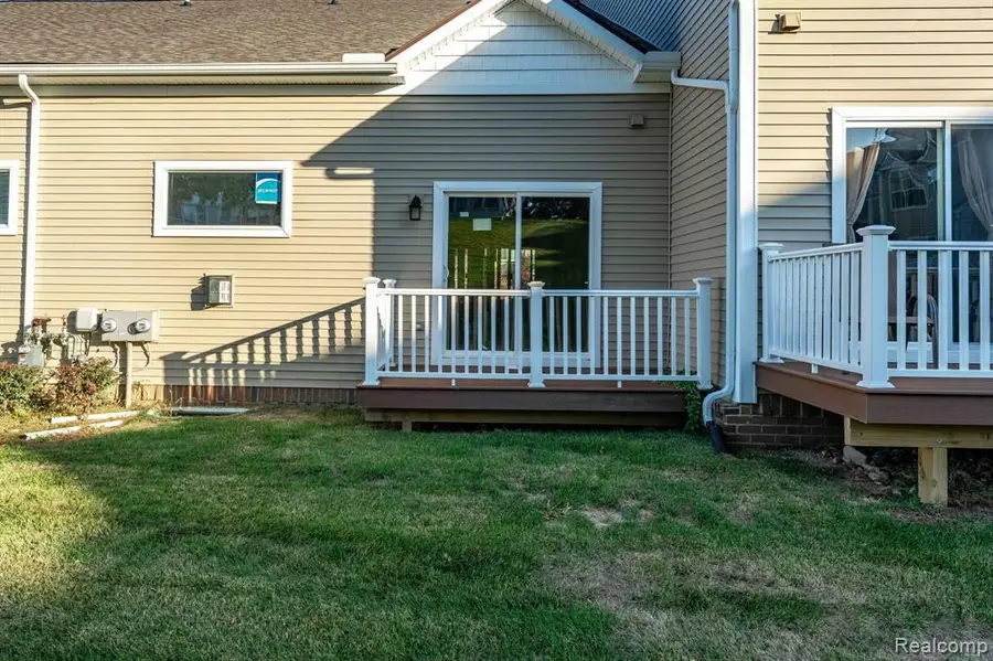 11306 Woodruff Lake, Brighton, MI 48116 - #3