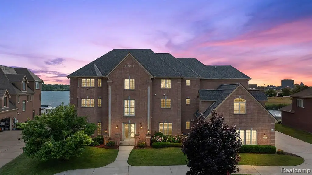 18 Sand Bar, Detroit, MI  - Image #1