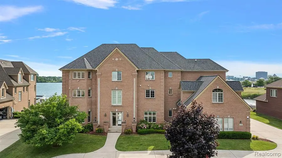 18 Sand Bar, Detroit, MI  - Image #2