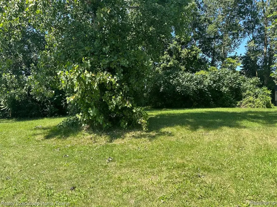 808 5th, Marysville, MI  - Image #2