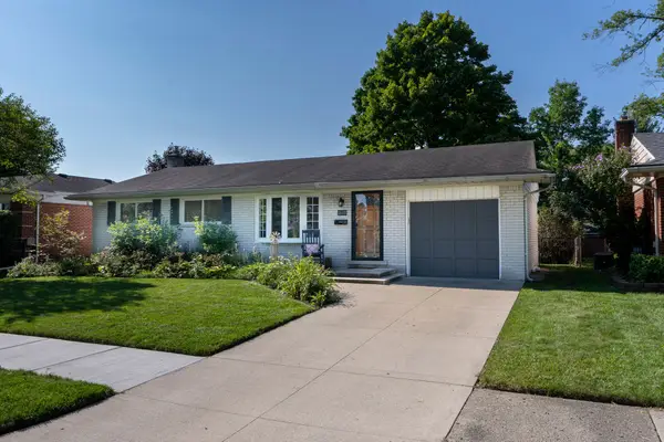 35429 Elmira, Livonia, MI 