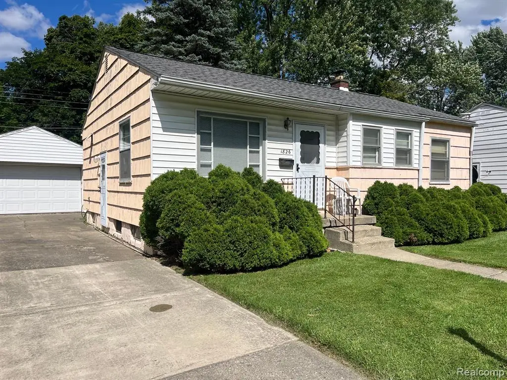 1826 Greenbrook, Flint, MI 48507 - #1