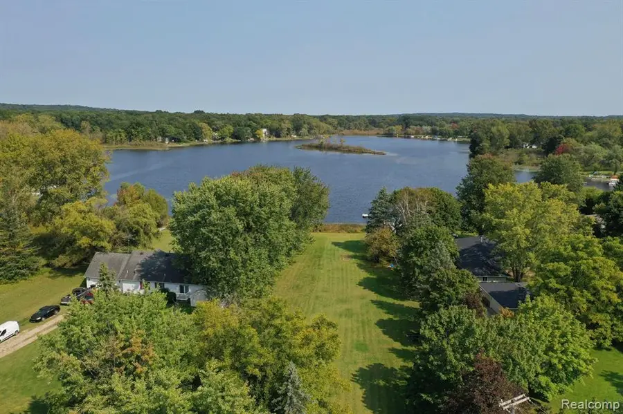 000 E M-36, Hamburg, MI 48139 - Image #3