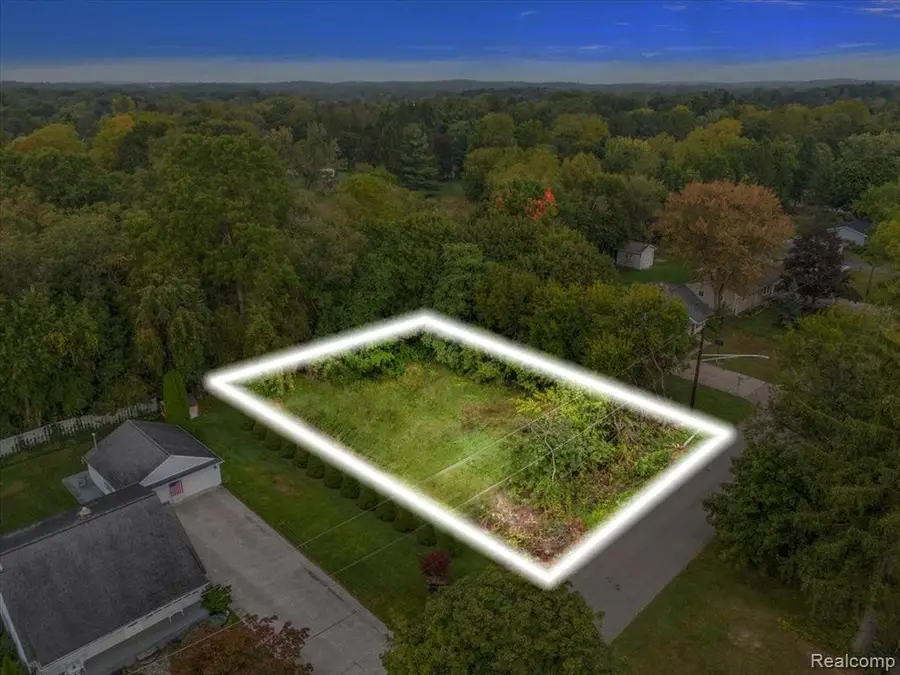 000 Waterloo, Waterford, MI 48329 - #2