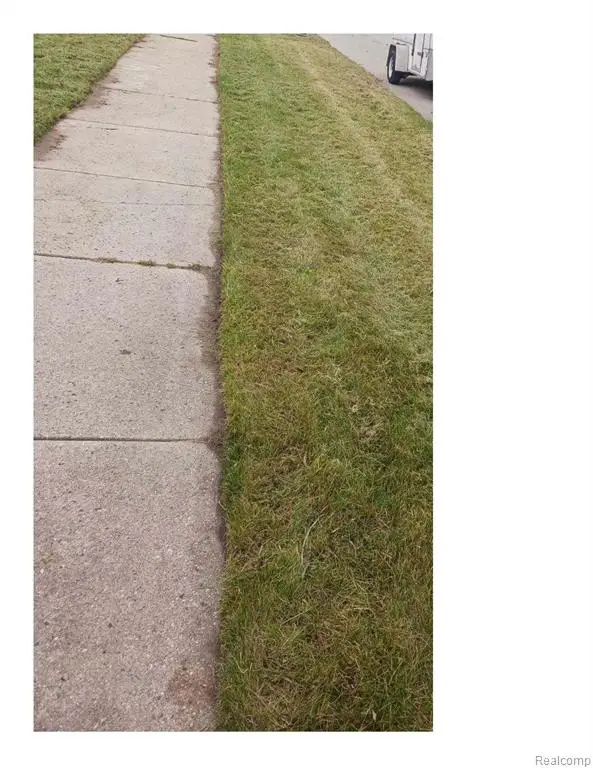 12291 E 11 Mile, Warren, MI  - Image #2