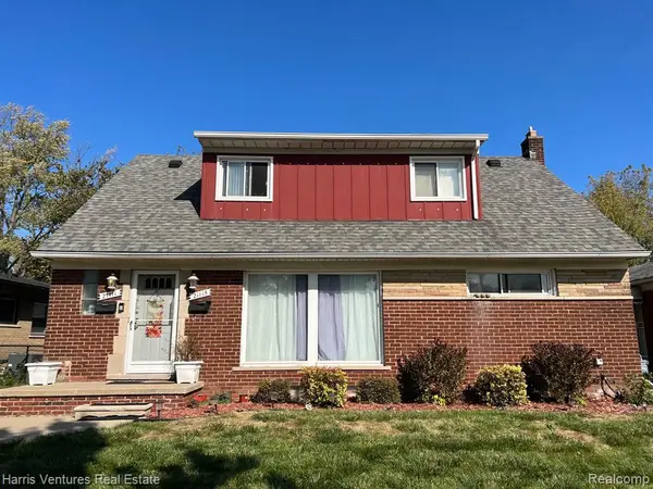 21111-15 Moross, Grosse Pointe, MI 