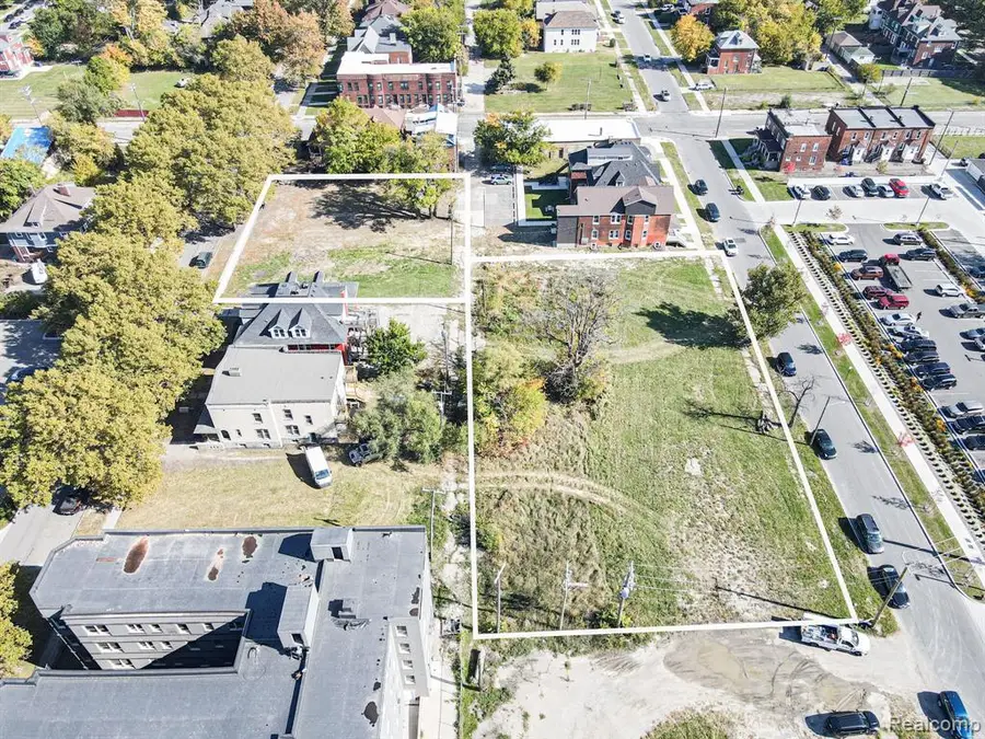 88 E Philadelphia, Detroit, MI 48202 - #2