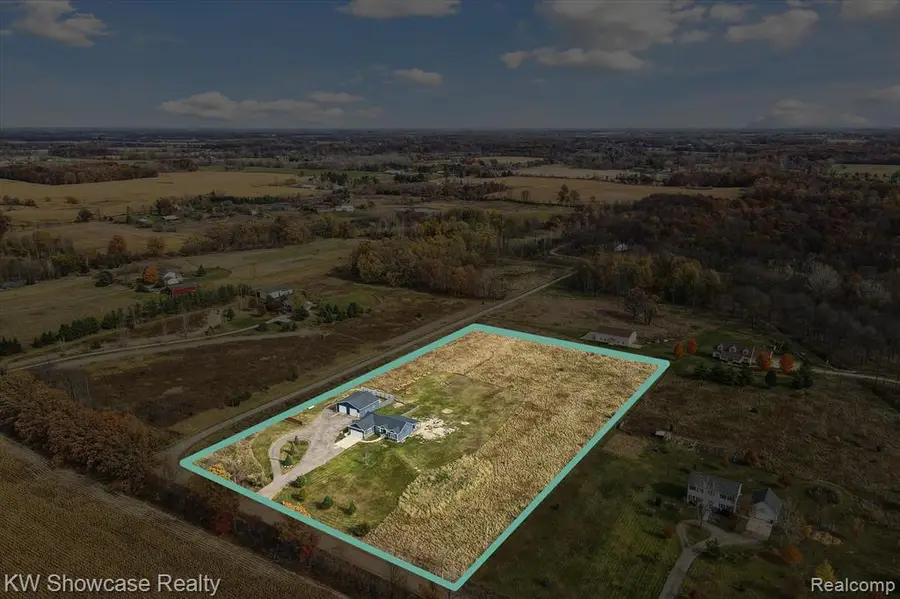 11471 S Bauer, Eagle, MI  - Image #2