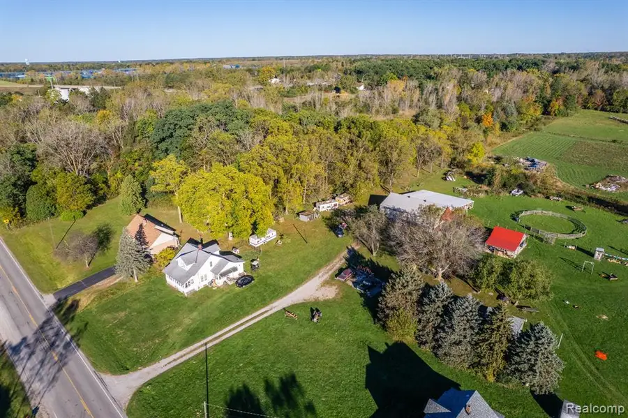 2135 E Coldwater, Flint, MI 48505 - #3