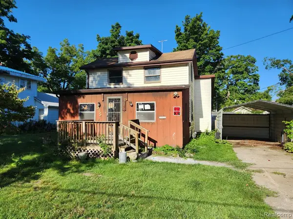 315 Mcomber, Dowagiac, MI 49047