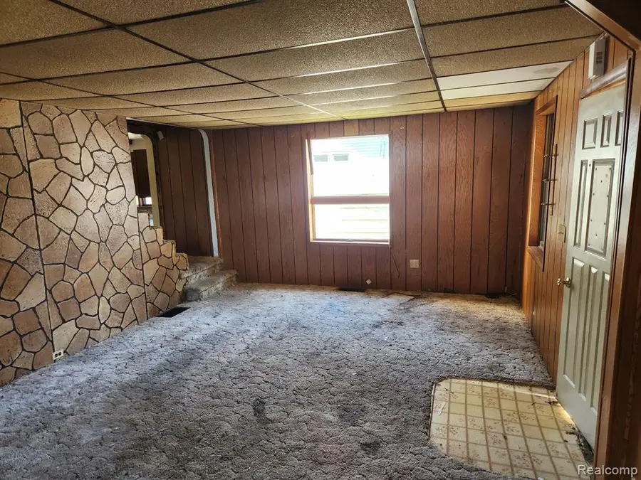 315 Mcomber, Dowagiac, MI 49047 - #2