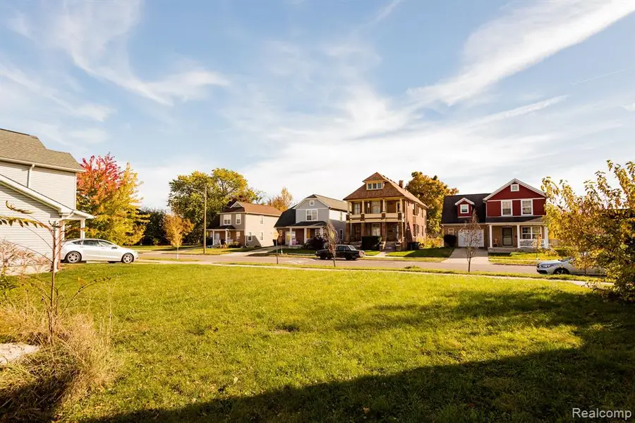 553 Alger, Detroit, MI 48202 - #3