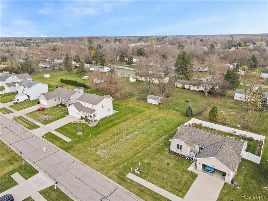 3109 Dahlia, Burton, MI 48519 - Image #3