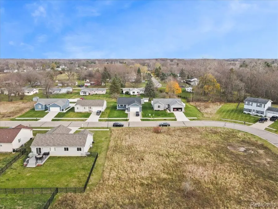 3194 Dahlia, Burton, MI 48519 - Image #2