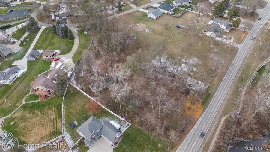 0000 Celia, Waterford, MI 48329 - #3