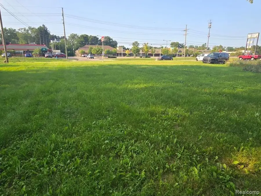 9999 W Cooley Lake, West Bloomfield, MI 48324 - Image #3