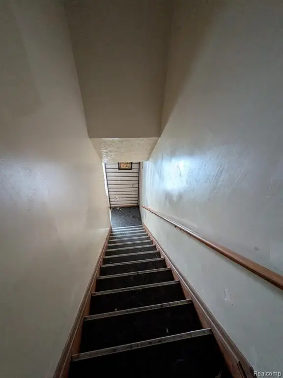 450 Kitchener, Detroit, MI 48215 - #3