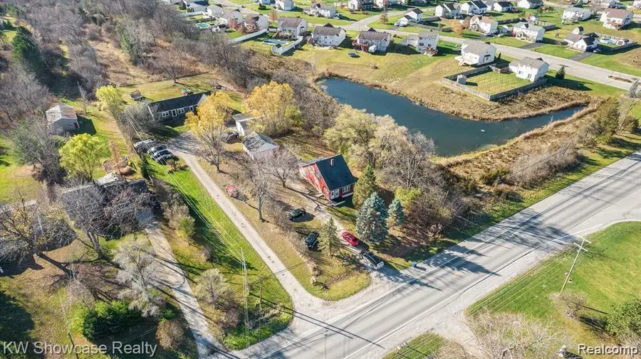 1261 W Grand Blanc, Grand Blanc, MI  - Image #2