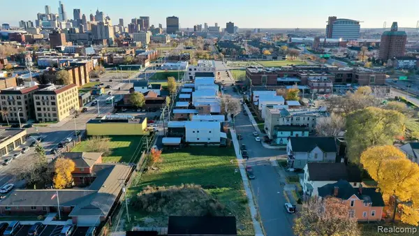 4244 4th St Package, Detroit, MI 