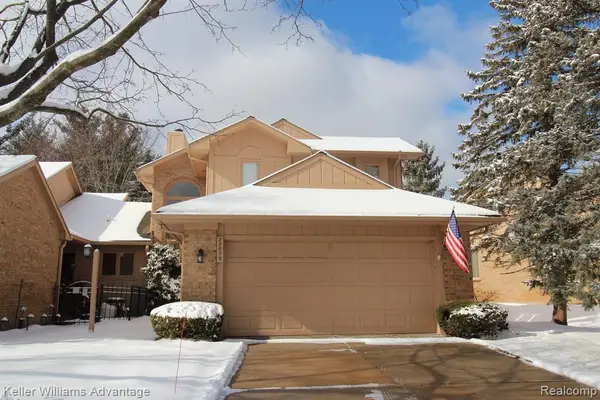 22075 River Ridge, Farmington Hills, MI 