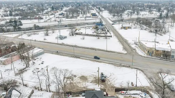 4550 W Warren, Detroit, MI 48210