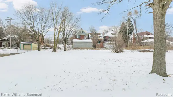 3398 Medbury, Detroit, MI 48211