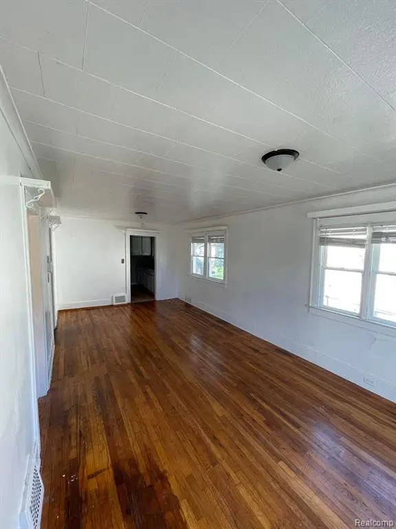 2015 W Genesee, Saginaw, MI 48602 - #3