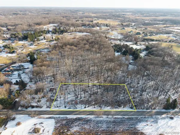 000 Roberts, Gregory, MI 48137