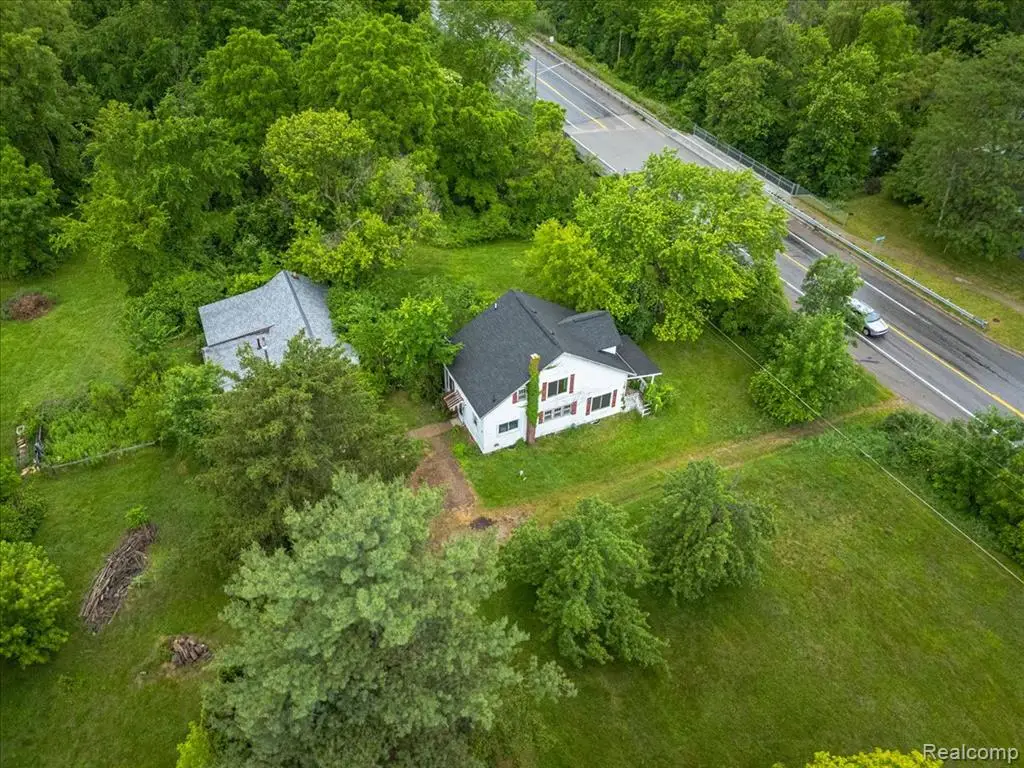 3246 E Maple, Grand Blanc, MI  - Image #1