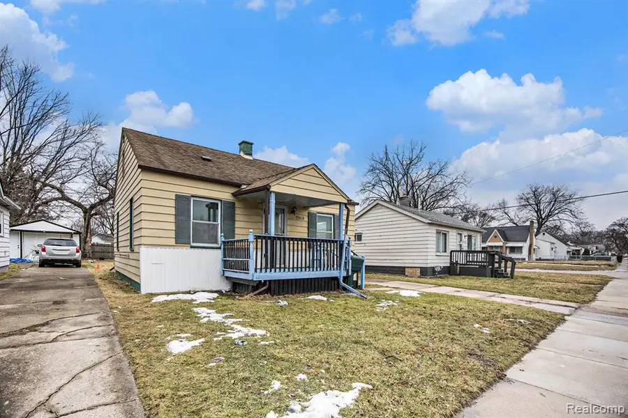 11012 Republic, Warren, MI 48089 - #3