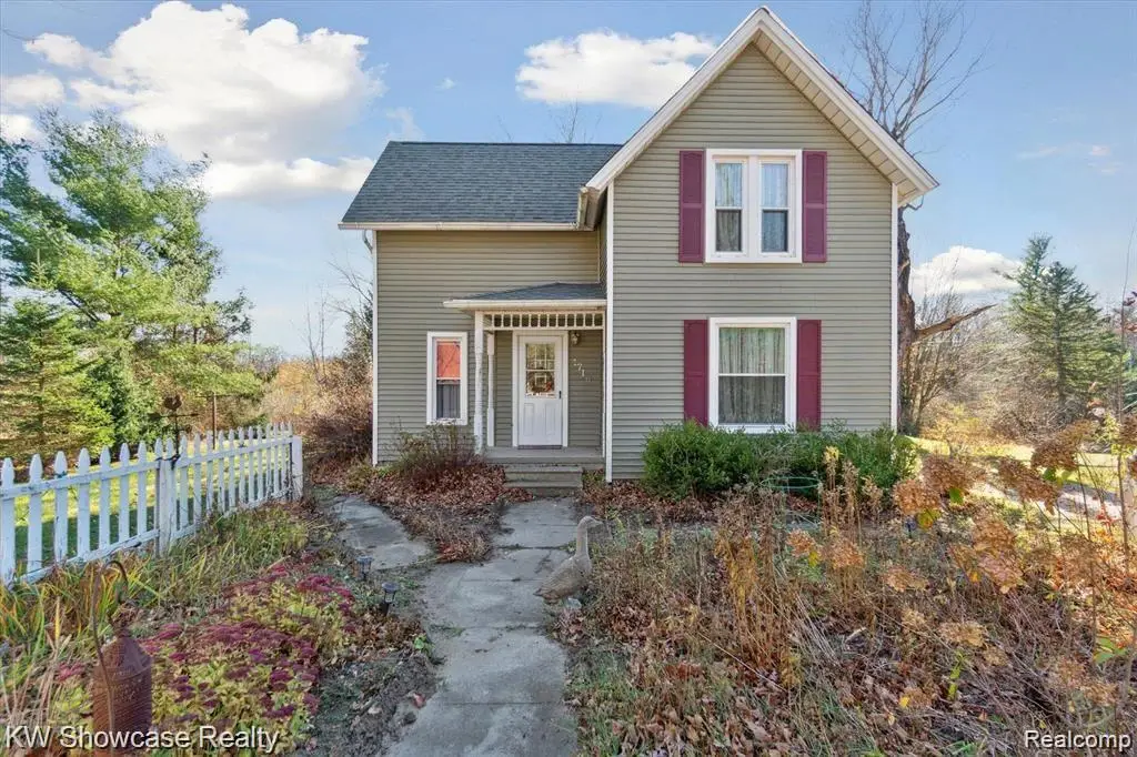 1716 E Wardlow, Highland, MI  - Image #1