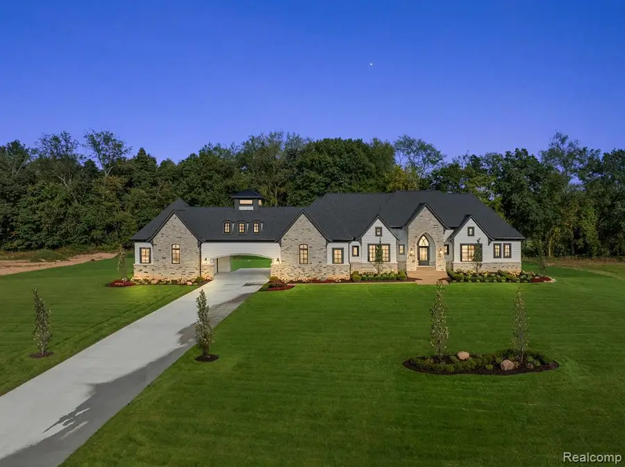 70501 Renata, Bruce, MI 48065 - #2