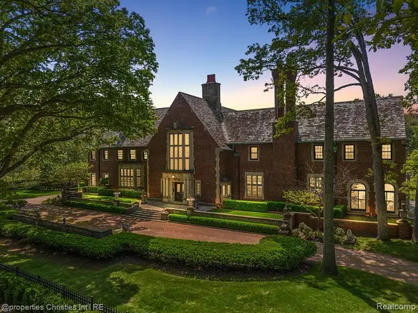 1771 Balmoral, Detroit, MI 