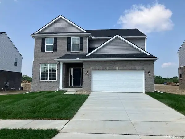 56412 Twin Birch, Shelby Twp, MI 48315